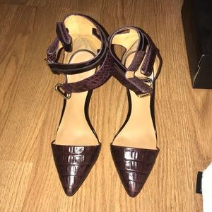 L.A.M.B Pump in US 6.5